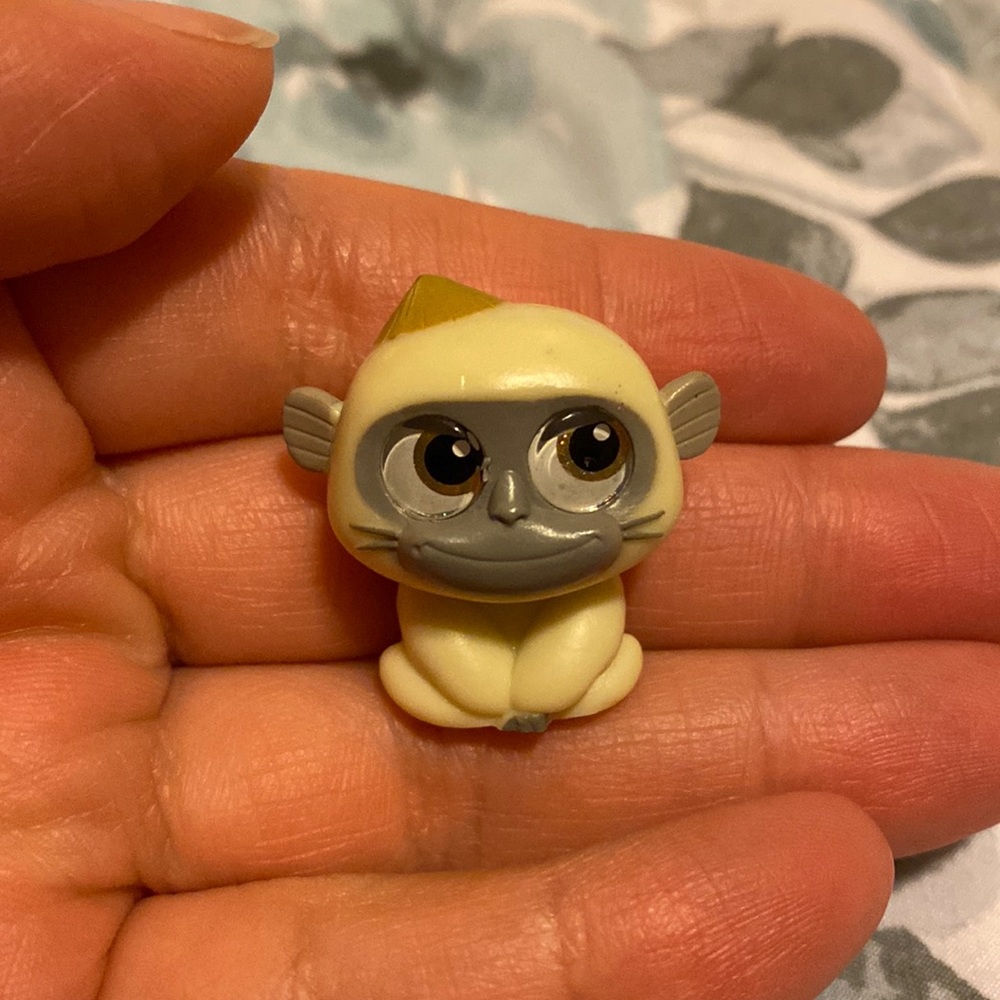 Disney Doorable- Monkey 2 from Raya and the last dragon